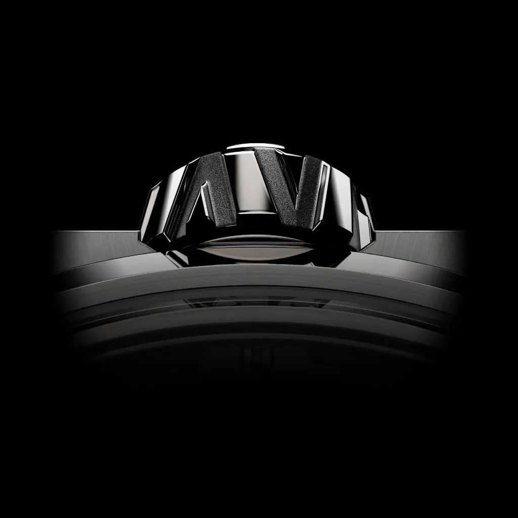 Atypik AT01 case profile, brushed and polished facets